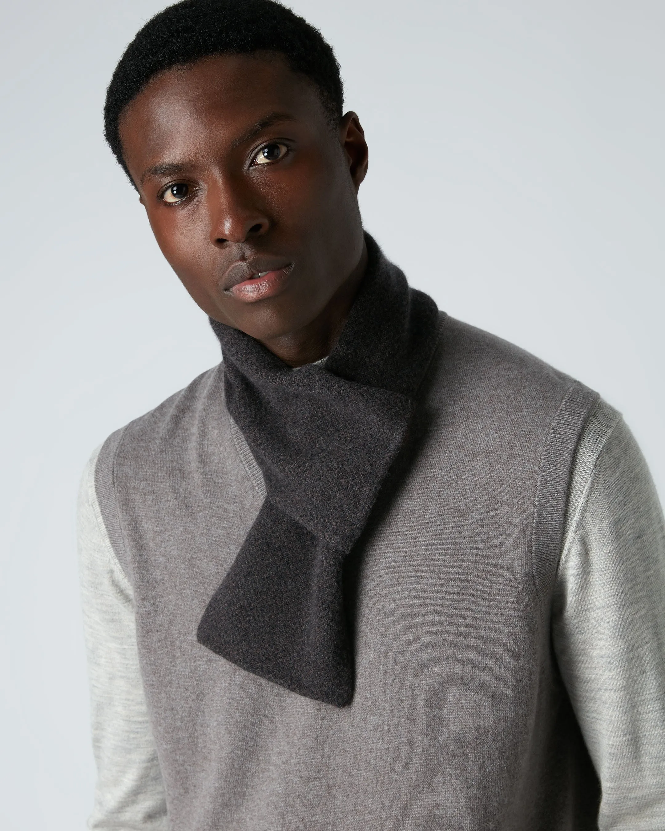 007 Herringbone Cashmere Scarf Brown