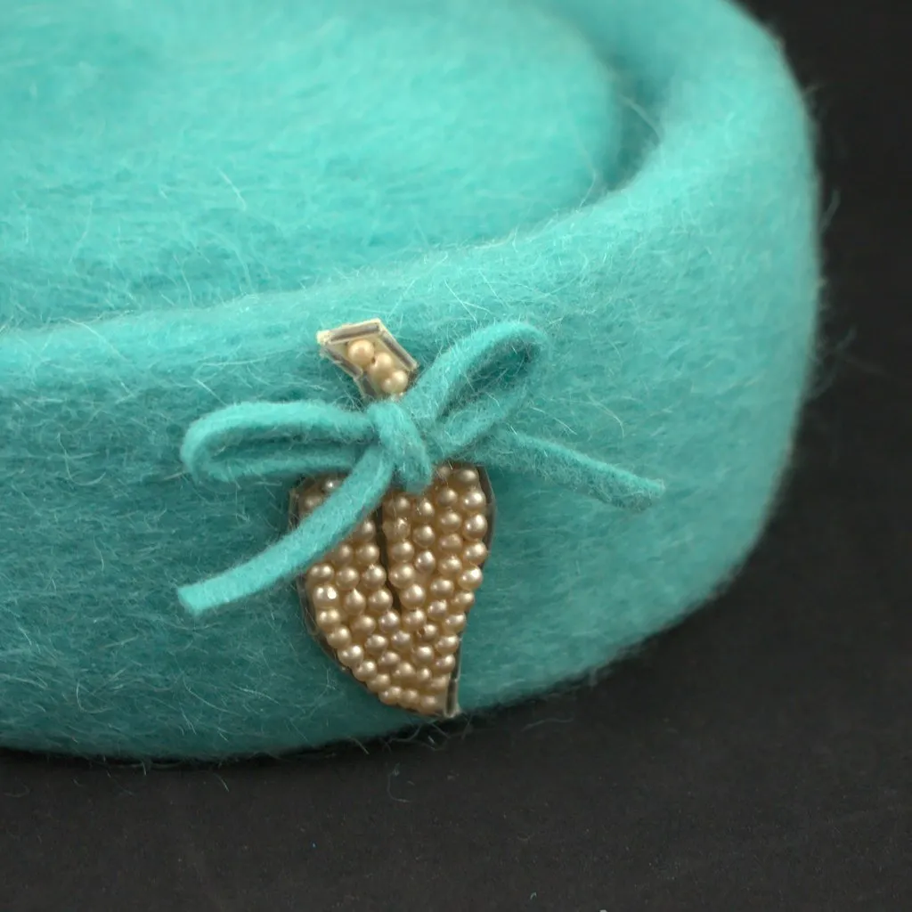 1950s Turquoise & Pearl Hat