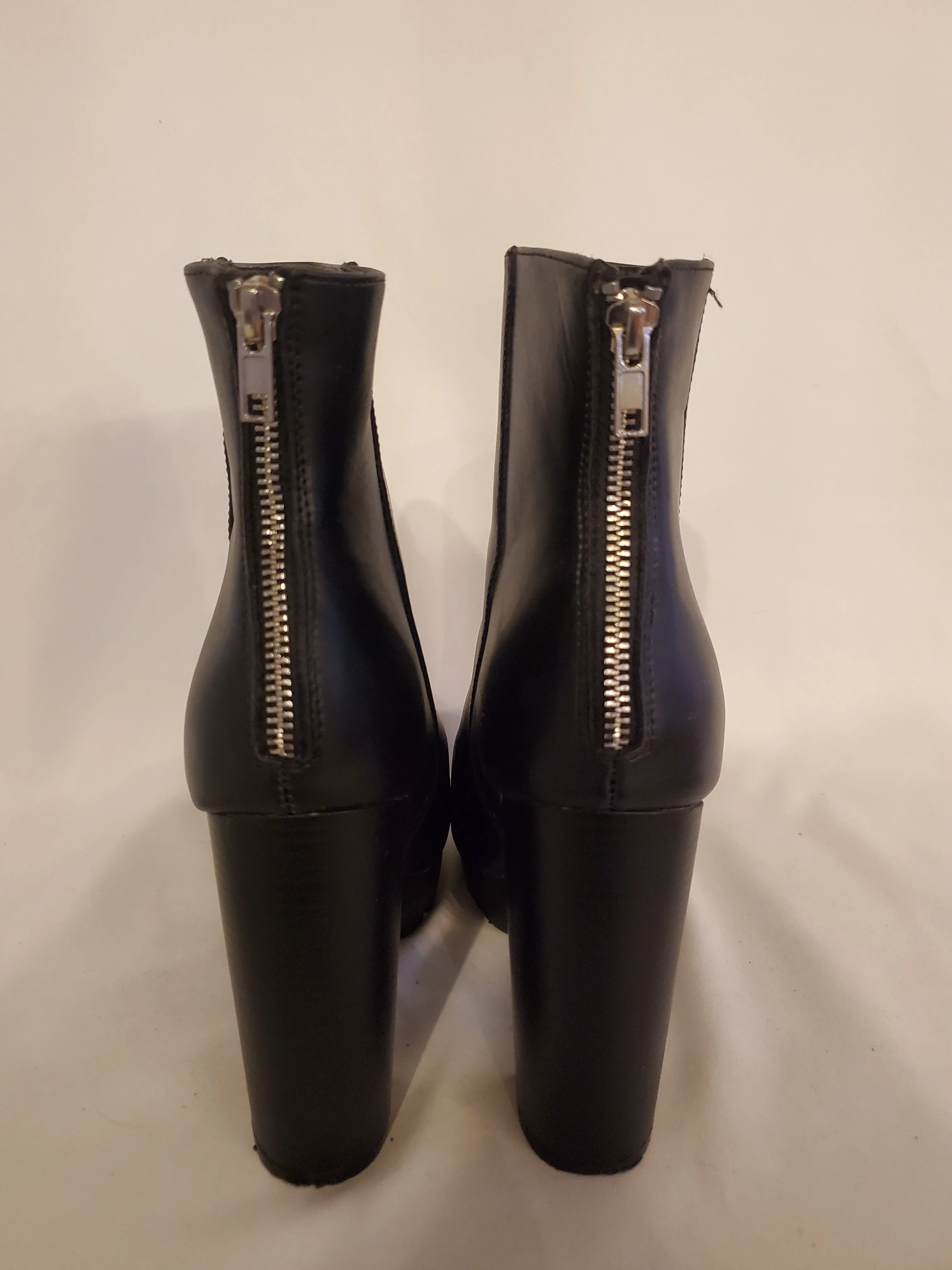 Boots Ankle Heels By Fashion Nova  Size: 9