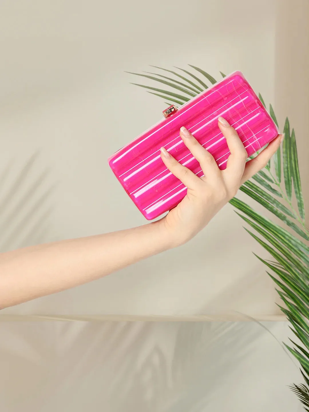 Caprese Gaina Clutch Small Pink