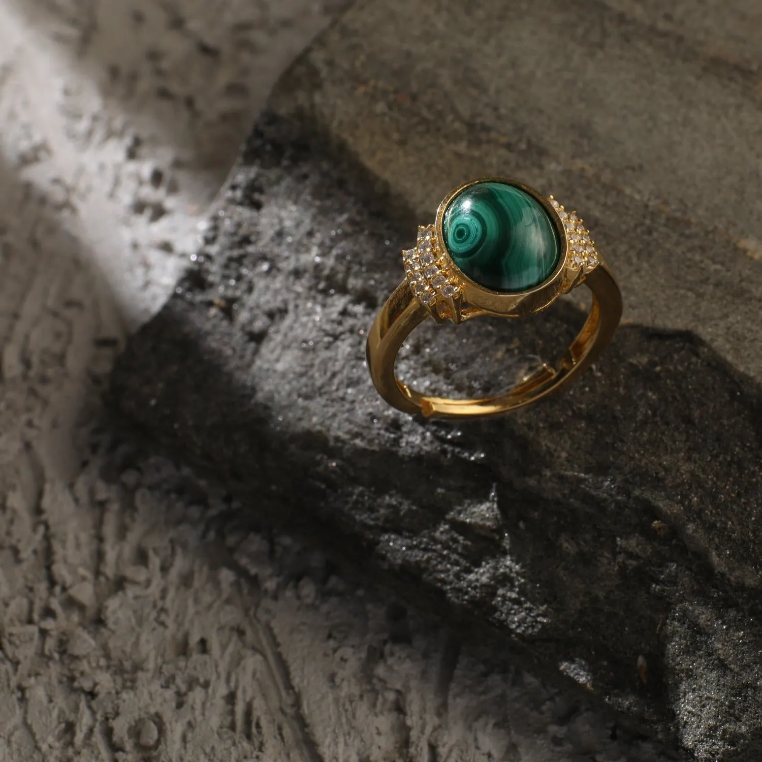 Malachite Classic Silver Finger Ring